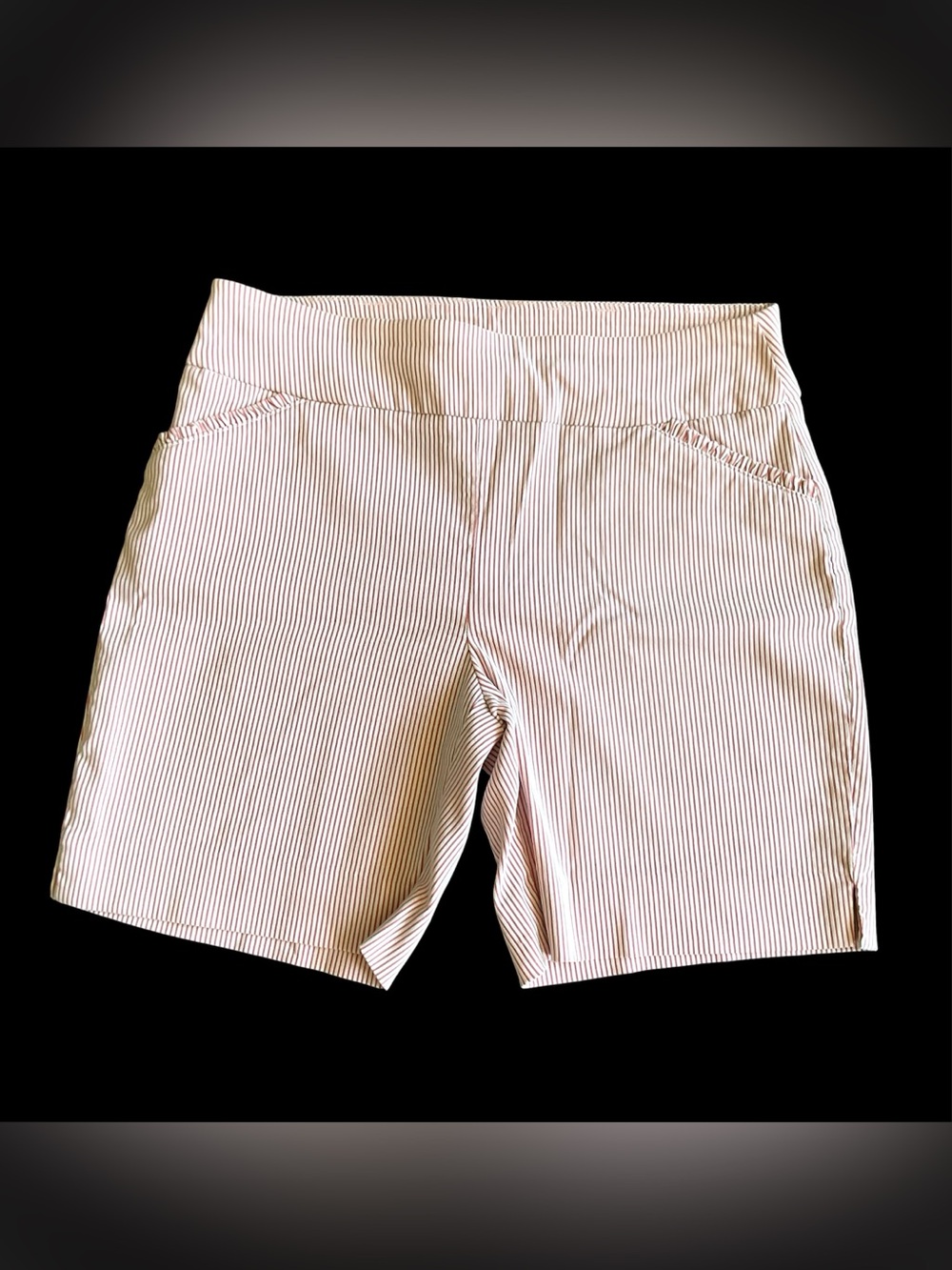 Attyre Pink And White Pin Striped Bermuda shorts Size 4P